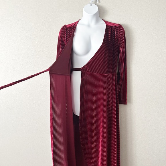 BALTIC BORN Jada Mulberry Burgundy Velvet Ribbed Wrap Maxi Dress‎ Size XL - Picture 6 of 8
